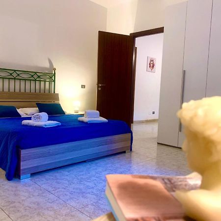 Ferienwohnung A Un Passo Dal Massimo 1 Palermo Exterior foto