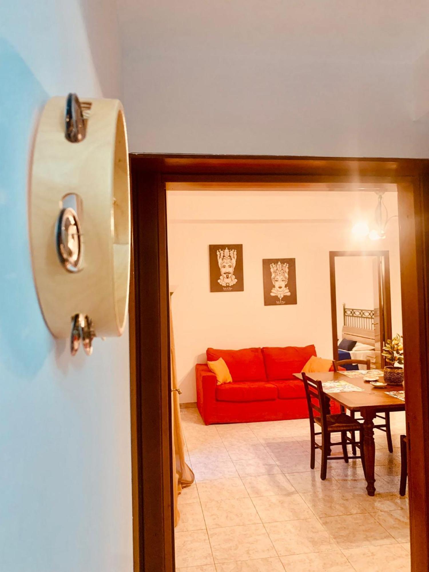 Ferienwohnung A Un Passo Dal Massimo 1 Palermo Exterior foto